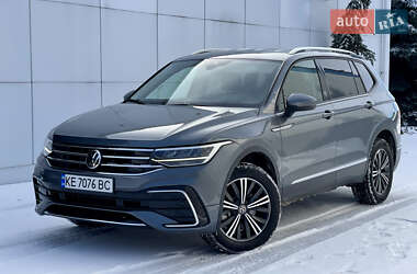 Позашляховик / Кросовер Volkswagen Tiguan 2024 в Кам'янському