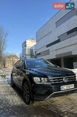 Позашляховик / Кросовер Volkswagen Tiguan 2018 в Львові