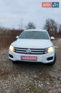 Внедорожник / Кроссовер Volkswagen Tiguan 2015 в Кременчуге