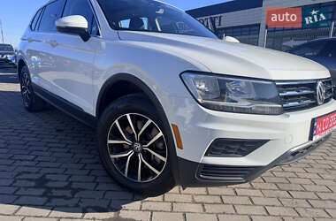 Позашляховик / Кросовер Volkswagen Tiguan 2021 в Львові