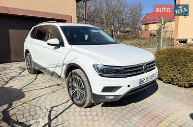 Внедорожник / Кроссовер Volkswagen Tiguan 2018 в Львове