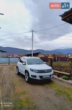Позашляховик / Кросовер Volkswagen Tiguan 2015 в Ужгороді