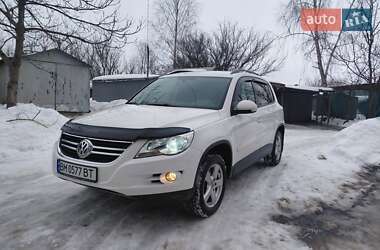 Внедорожник / Кроссовер Volkswagen Tiguan 2011 в Шостке