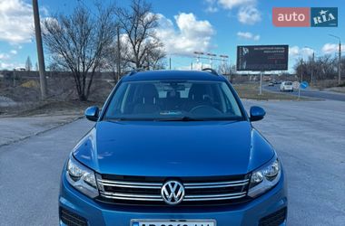 Внедорожник / Кроссовер Volkswagen Tiguan 2016 в Запорожье
