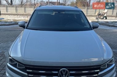 Позашляховик / Кросовер Volkswagen Tiguan 2018 в Івано-Франківську