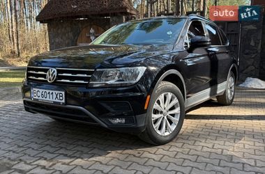 Внедорожник / Кроссовер Volkswagen Tiguan 2018 в Новояворовске