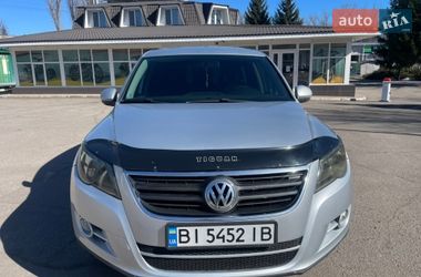 Внедорожник / Кроссовер Volkswagen Tiguan 2010 в Кременчуге