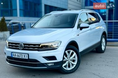 Внедорожник / Кроссовер Volkswagen Tiguan 2018 в Киеве