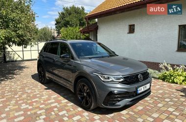 Позашляховик / Кросовер Volkswagen Tiguan 2021 в Києві