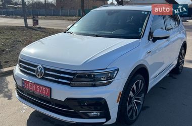 Внедорожник / Кроссовер Volkswagen Tiguan 2020 в Киеве