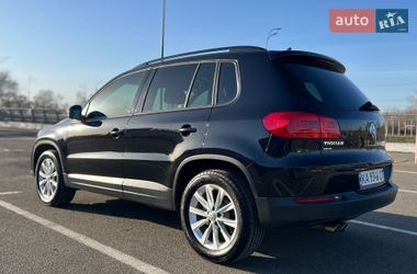 Позашляховик / Кросовер Volkswagen Tiguan 2017 в Києві