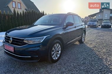 Внедорожник / Кроссовер Volkswagen Tiguan 2020 в Луцке
