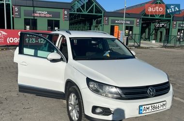 Внедорожник / Кроссовер Volkswagen Tiguan 2015 в Киеве