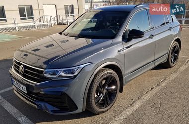 Внедорожник / Кроссовер Volkswagen Tiguan 2023 в Киеве