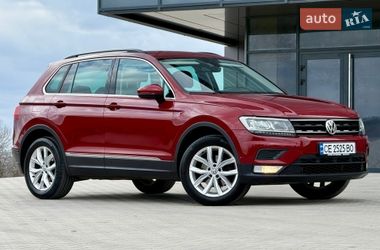 Позашляховик / Кросовер Volkswagen Tiguan 2016 в Чернівцях