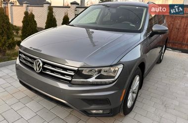 Внедорожник / Кроссовер Volkswagen Tiguan 2018 в Львове