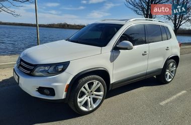 Внедорожник / Кроссовер Volkswagen Tiguan 2013 в Бурштыне