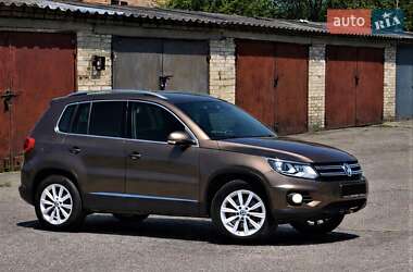 Внедорожник / Кроссовер Volkswagen Tiguan 2014 в Днепре