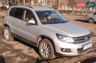 Позашляховик / Кросовер Volkswagen Tiguan 2015 в Львові