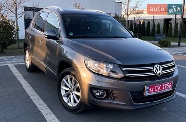 Позашляховик / Кросовер Volkswagen Tiguan 2015 в Мукачевому