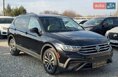 Внедорожник / Кроссовер Volkswagen Tiguan 2023 в Ивано-Франковске