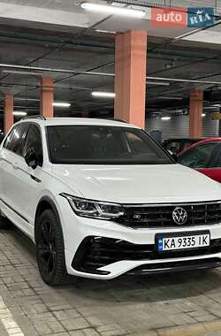 Внедорожник / Кроссовер Volkswagen Tiguan 2023 в Киеве