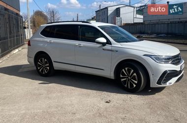 Позашляховик / Кросовер Volkswagen Tiguan 2022 в Чернігові