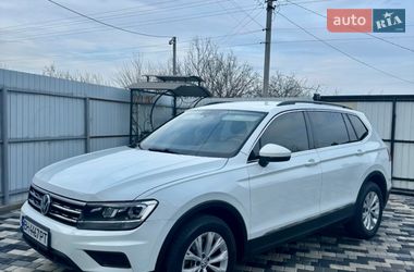 Позашляховик / Кросовер Volkswagen Tiguan 2018 в Умані
