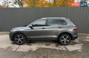 Внедорожник / Кроссовер Volkswagen Tiguan 2017 в Тернополе