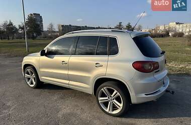 Внедорожник / Кроссовер Volkswagen Tiguan 2011 в Кременчуге
