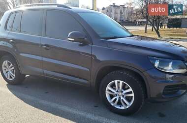 Позашляховик / Кросовер Volkswagen Tiguan 2015 в Києві