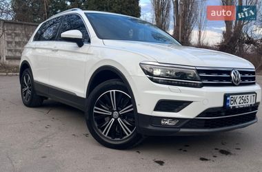 Внедорожник / Кроссовер Volkswagen Tiguan 2019 в Ровно