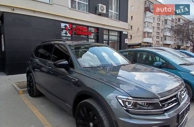 Внедорожник / Кроссовер Volkswagen Tiguan 2020 в Тернополе