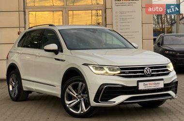 Позашляховик / Кросовер Volkswagen Tiguan 2021 в Чернівцях