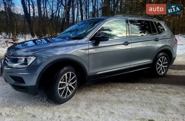 Внедорожник / Кроссовер Volkswagen Tiguan 2019 в Буске