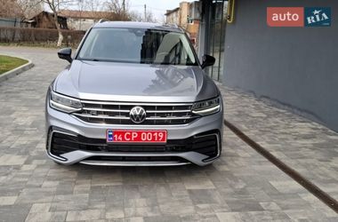 Внедорожник / Кроссовер Volkswagen Tiguan 2022 в Львове