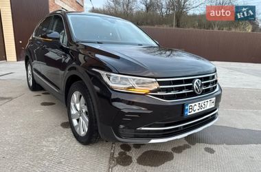 Внедорожник / Кроссовер Volkswagen Tiguan 2021 в Львове