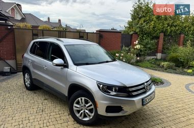 Позашляховик / Кросовер Volkswagen Tiguan 2015 в Львові