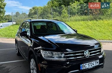 Внедорожник / Кроссовер Volkswagen Tiguan 2017 в Львове