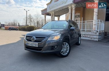 Внедорожник / Кроссовер Volkswagen Tiguan 2011 в Тернополе