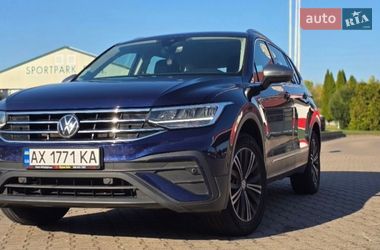 Внедорожник / Кроссовер Volkswagen Tiguan 2022 в Харькове