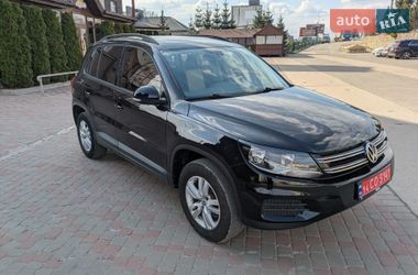 Внедорожник / Кроссовер Volkswagen Tiguan 2016 в Тернополе