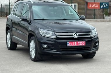 Позашляховик / Кросовер Volkswagen Tiguan 2014 в Києві
