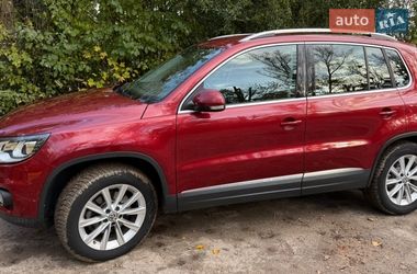 Позашляховик / Кросовер Volkswagen Tiguan 2016 в Львові