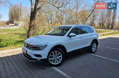 Позашляховик / Кросовер Volkswagen Tiguan 2018 в Хмельницькому