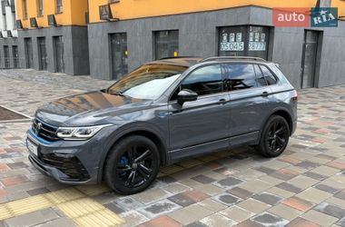 Внедорожник / Кроссовер Volkswagen Tiguan 2023 в Днепре