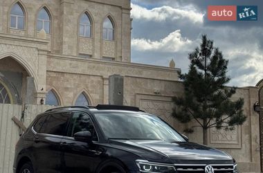 Внедорожник / Кроссовер Volkswagen Tiguan 2019 в Одессе