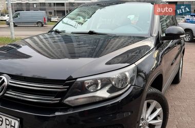 Внедорожник / Кроссовер Volkswagen Tiguan 2017 в Киеве