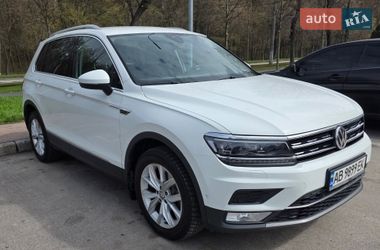 Позашляховик / Кросовер Volkswagen Tiguan 2017 в Вінниці