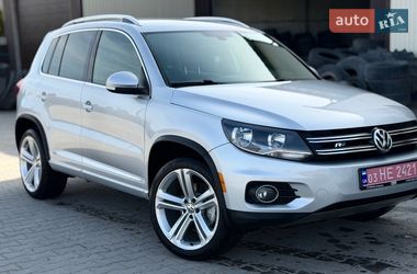 Внедорожник / Кроссовер Volkswagen Tiguan 2016 в Каменец-Подольском